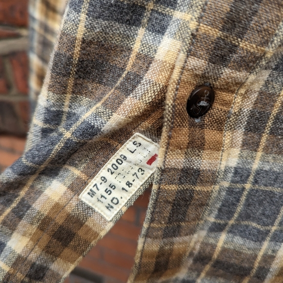Men's Levi's Wool Slim Fit Plaid Button Up Flannel Shirt Size Small - Picture 8 of 10